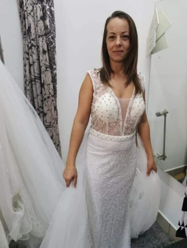 Menyasszonyi ruha 